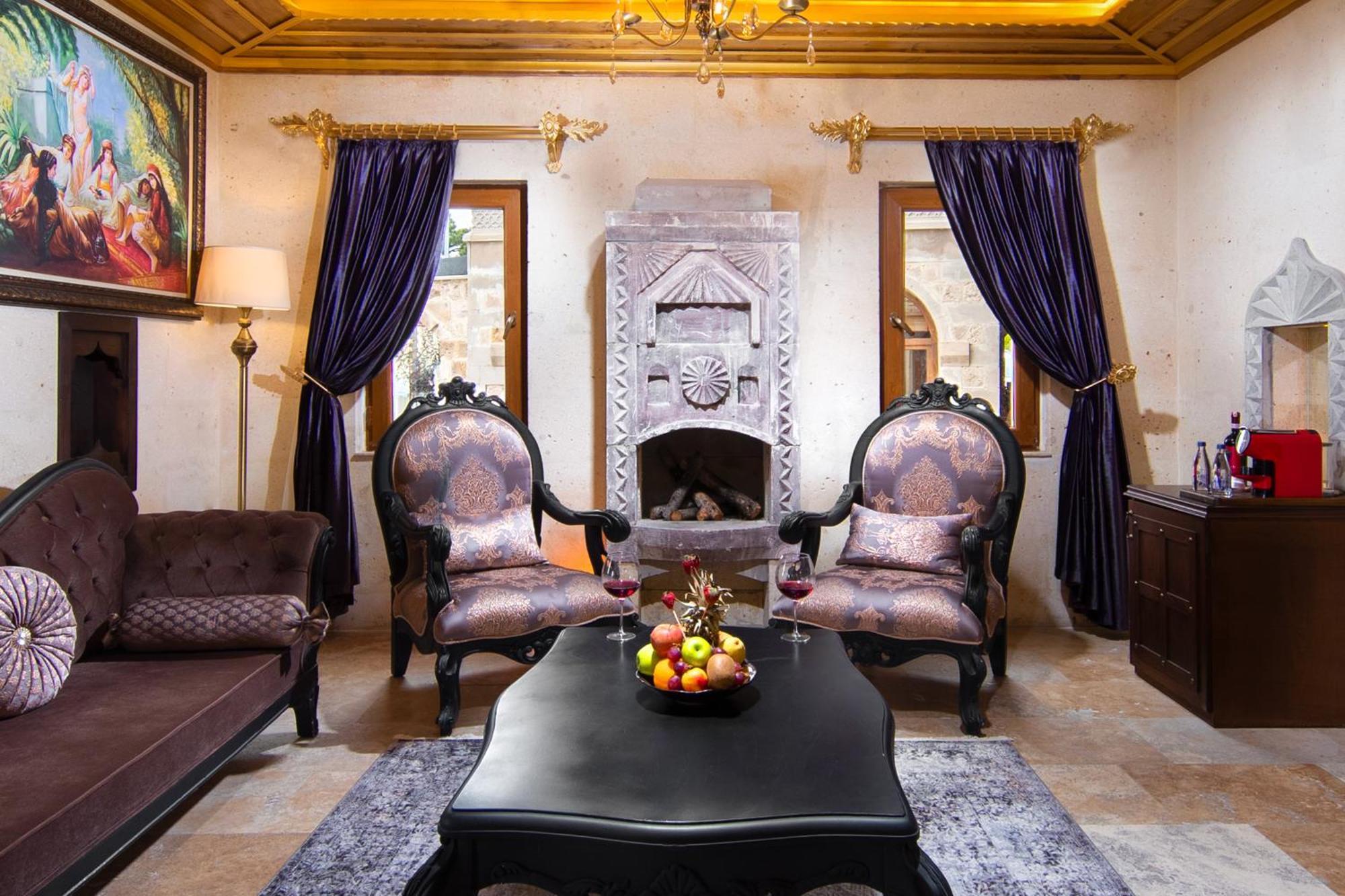 Cappadocia Pegasos Cave Suite Hotel Üchisar Bagian luar foto