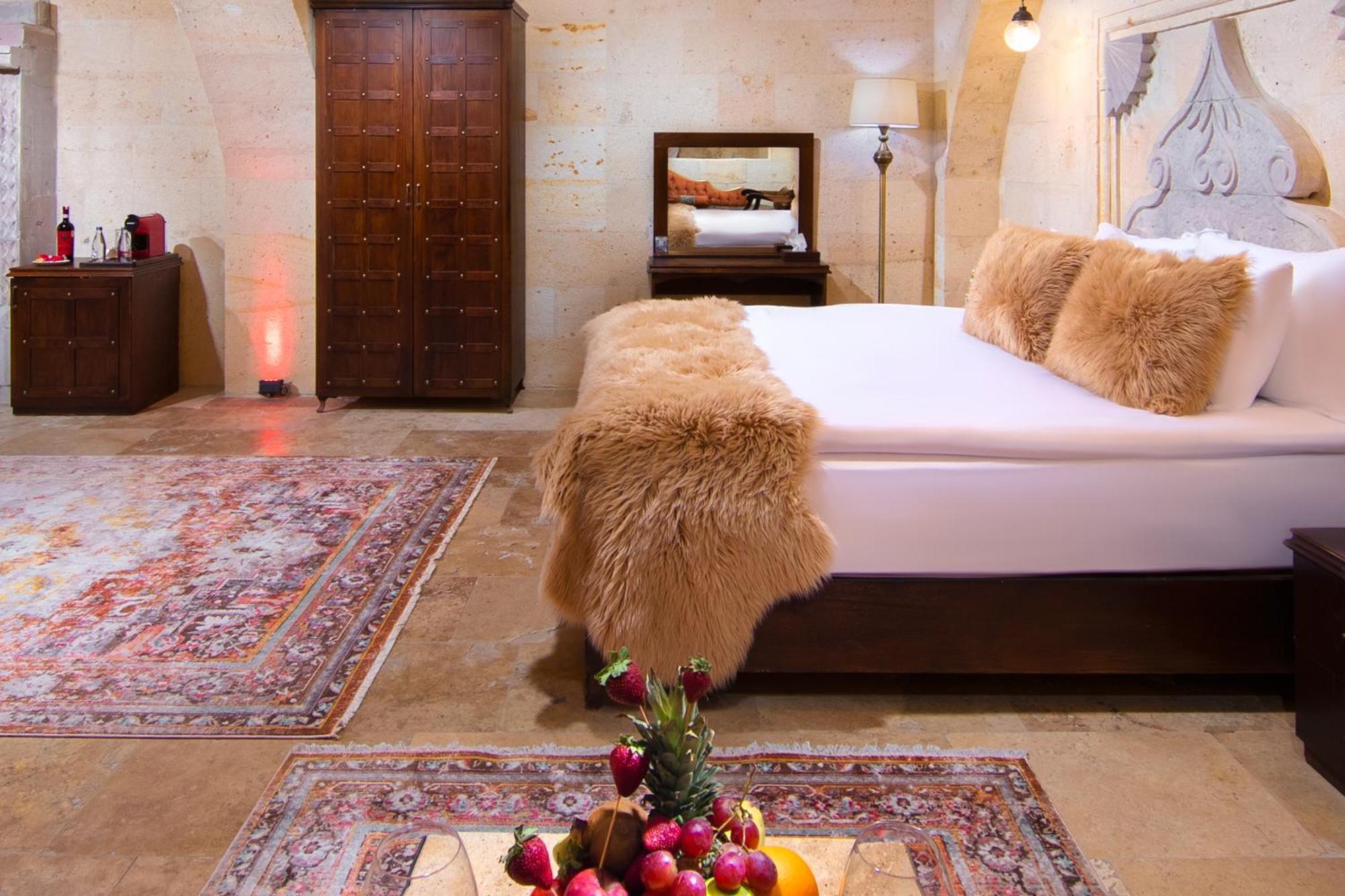 Cappadocia Pegasos Cave Suite Hotel Üchisar Bagian luar foto