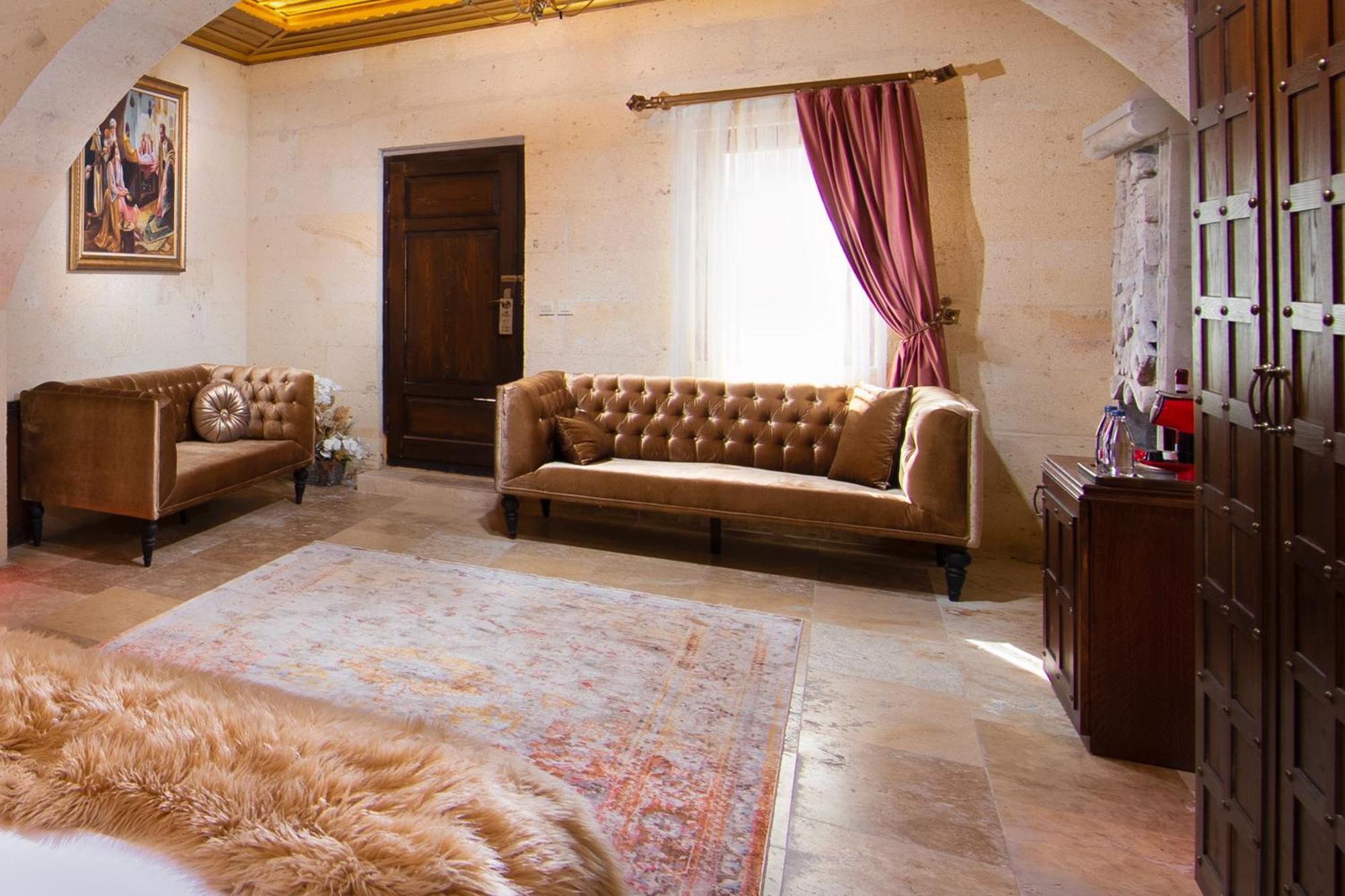 Cappadocia Pegasos Cave Suite Hotel Üchisar Bagian luar foto
