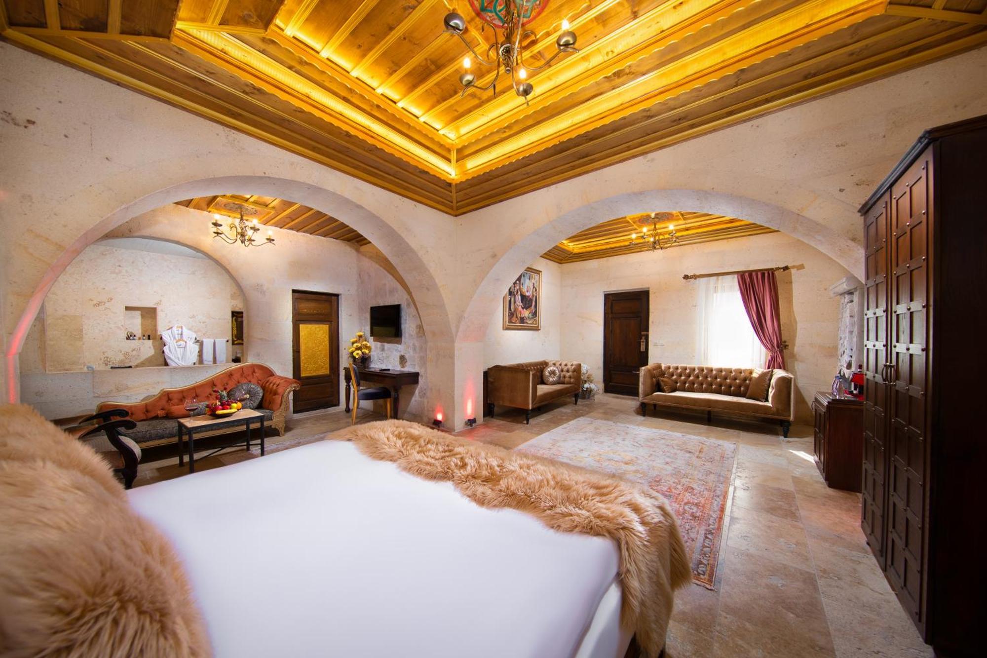 Cappadocia Pegasos Cave Suite Hotel Üchisar Bagian luar foto