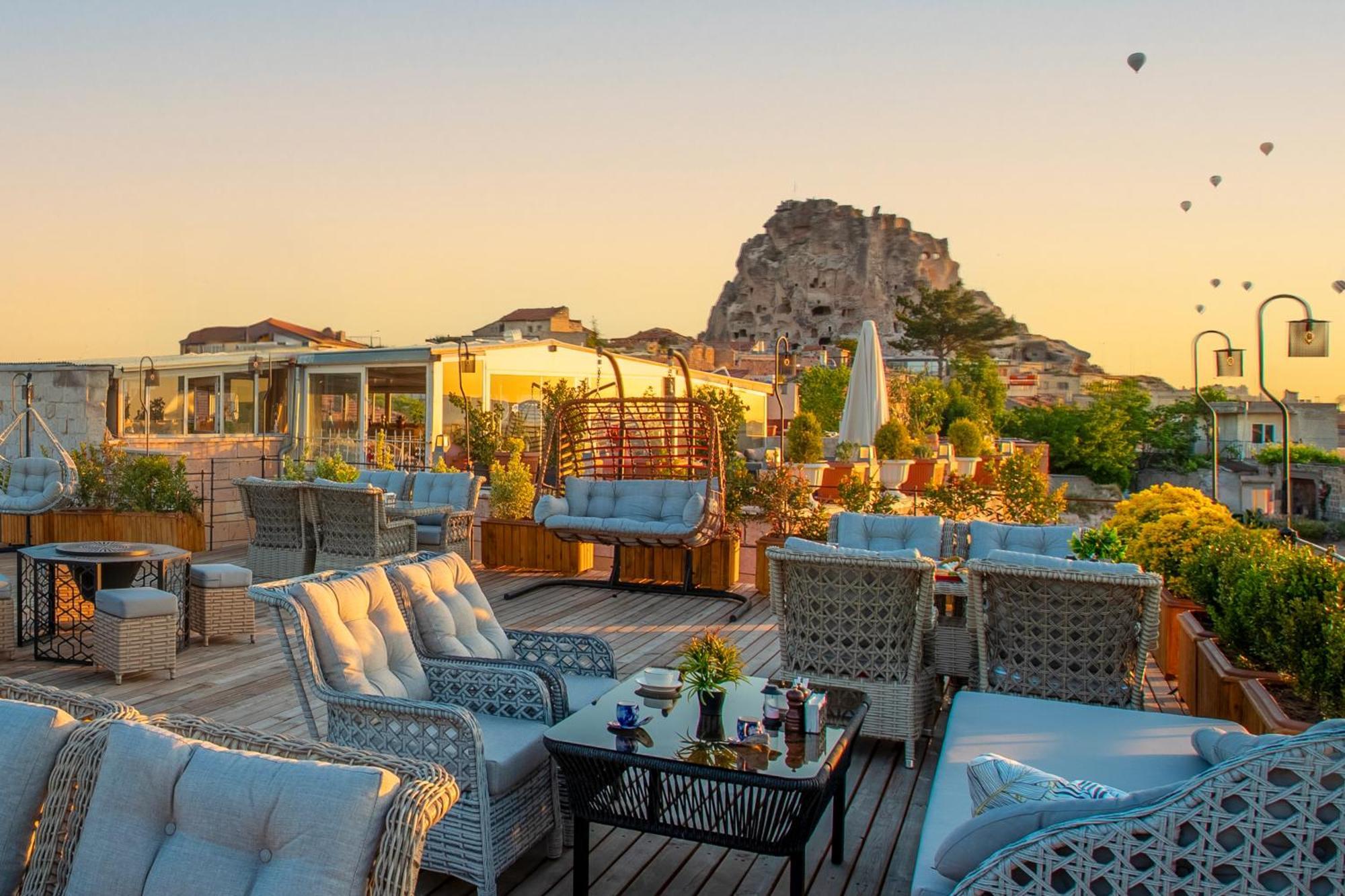 Cappadocia Pegasos Cave Suite Hotel Üchisar Bagian luar foto