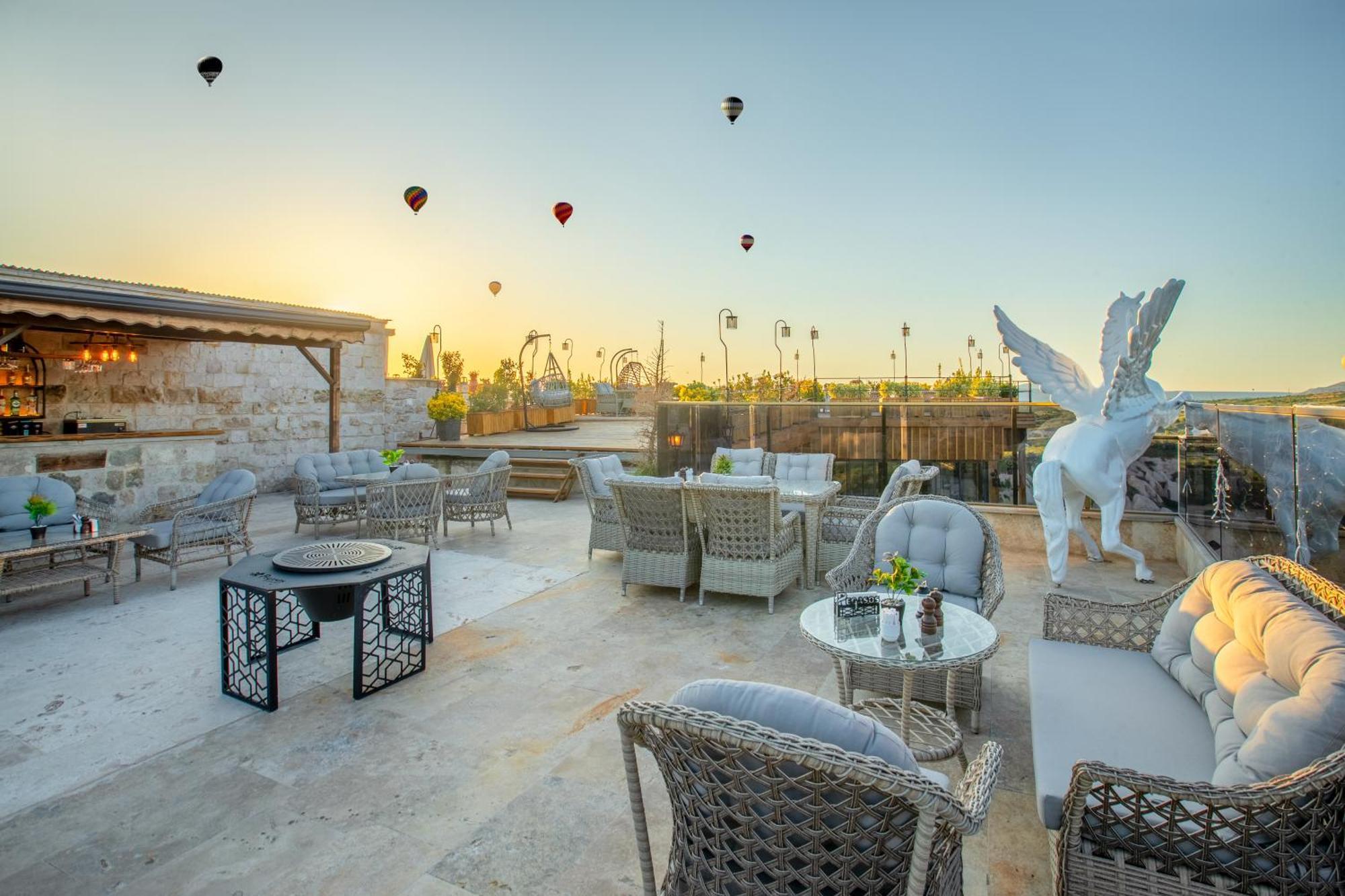 Cappadocia Pegasos Cave Suite Hotel Üchisar Bagian luar foto