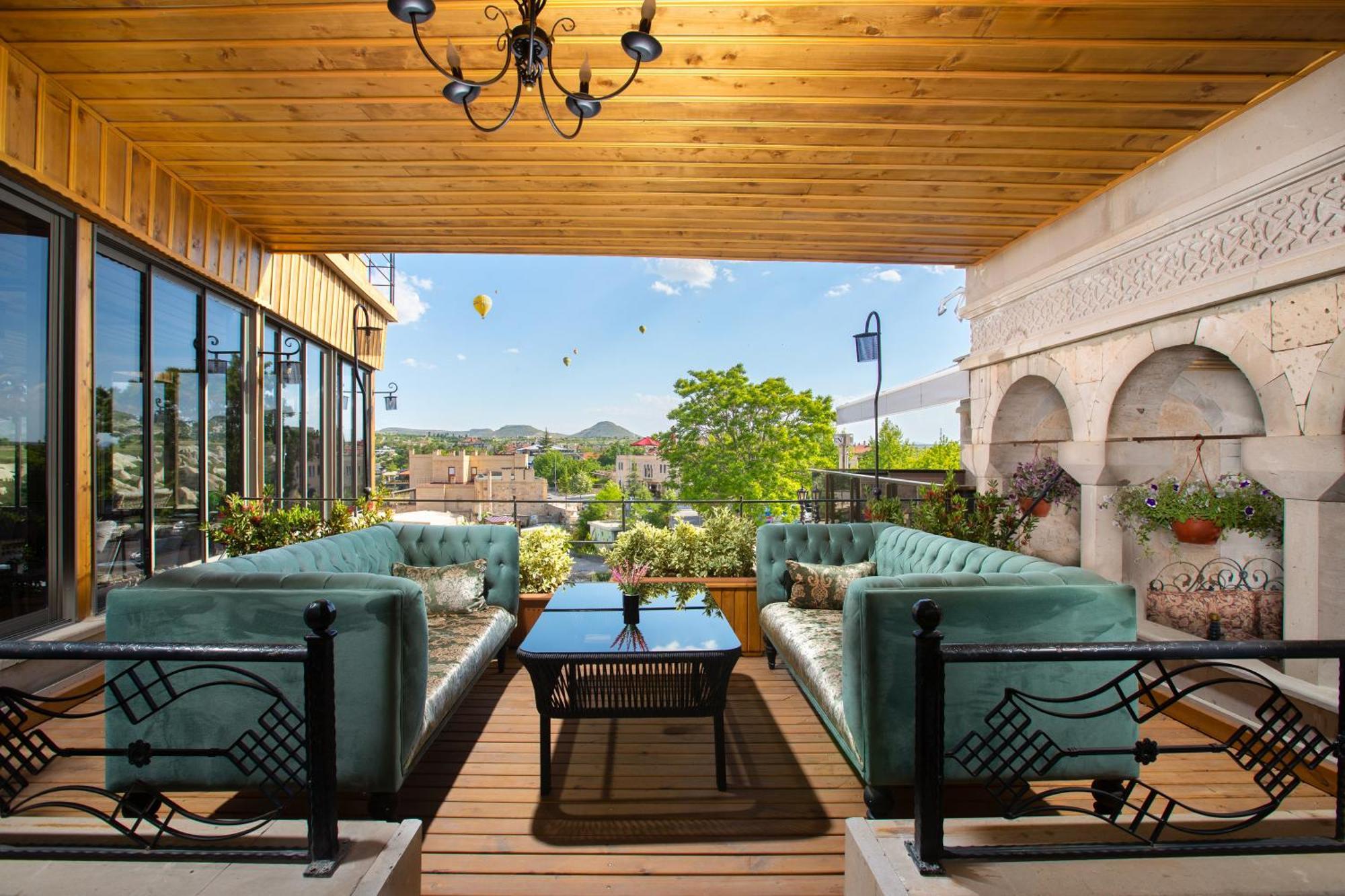 Cappadocia Pegasos Cave Suite Hotel Üchisar Bagian luar foto