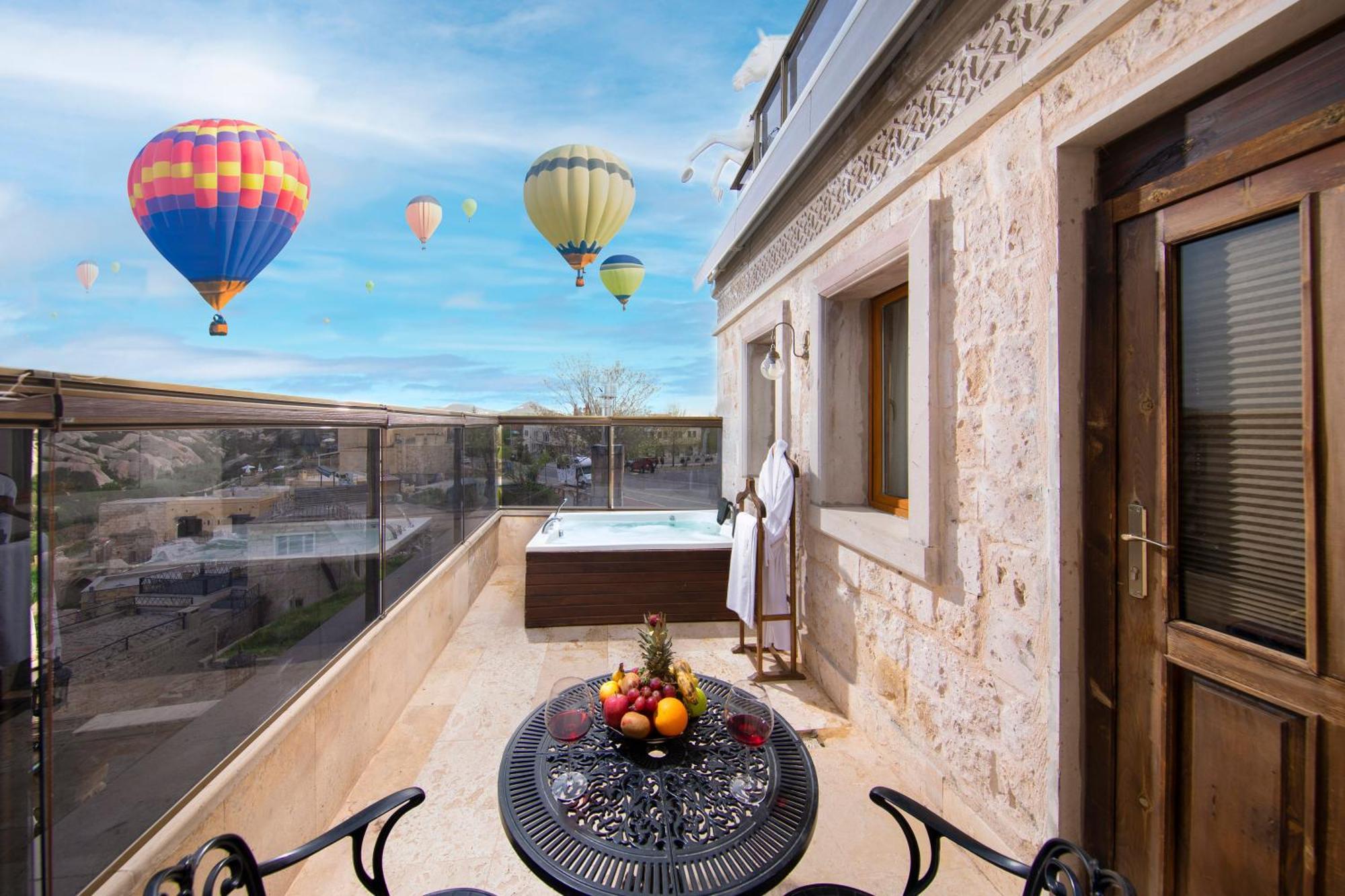 Cappadocia Pegasos Cave Suite Hotel Üchisar Bagian luar foto